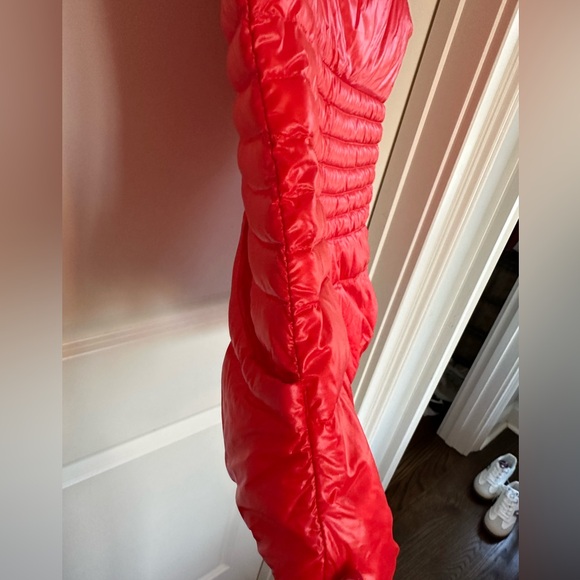 Lululemon Puffer Vest - Picture 7 of 14